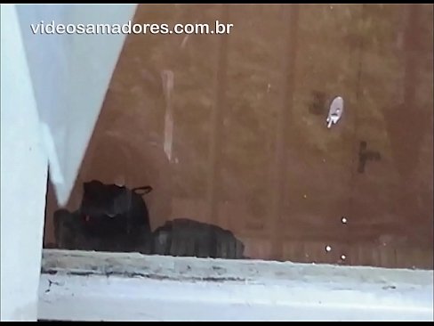 ❤️ Homme excité regardant sa copine avec un autre gars, enregistrant une vidéo de baise sans déranger le couple ❤❌ Porno beau at us