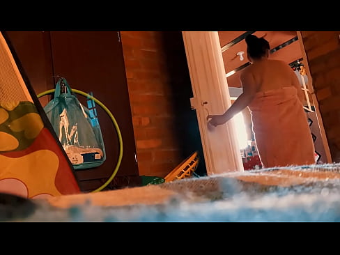 ❤️ Mon oncle me suit dans la douche, il me baise pendant que je prends une douche. ❤❌ Porno beau at us